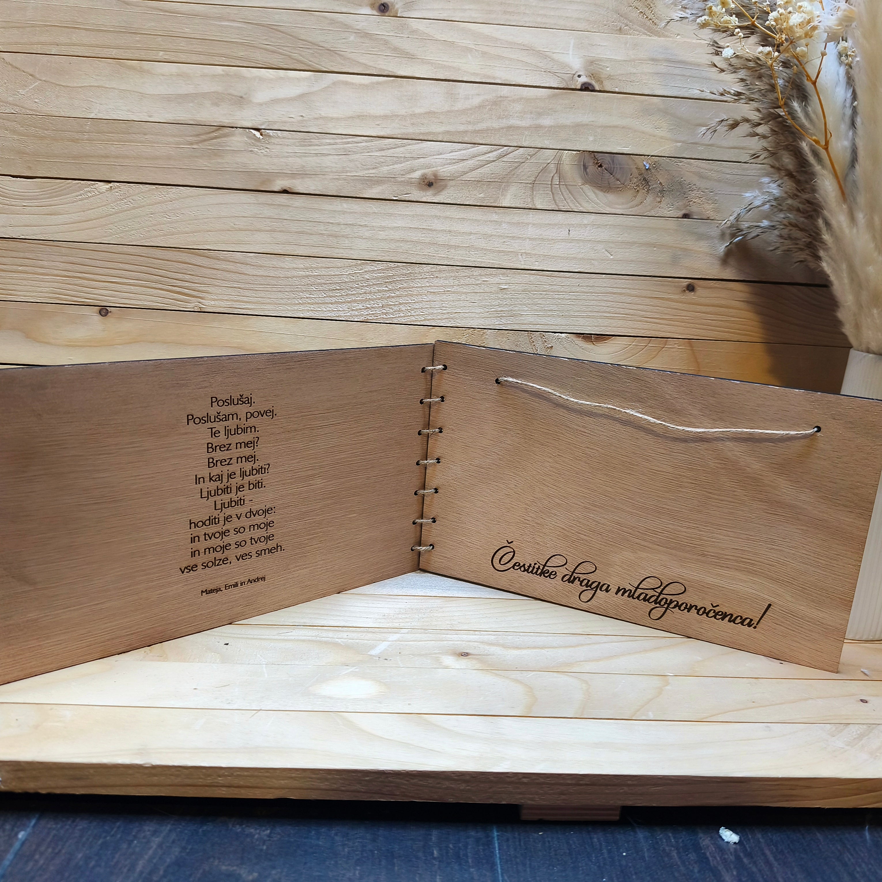 Poročna voščilnica s sliko