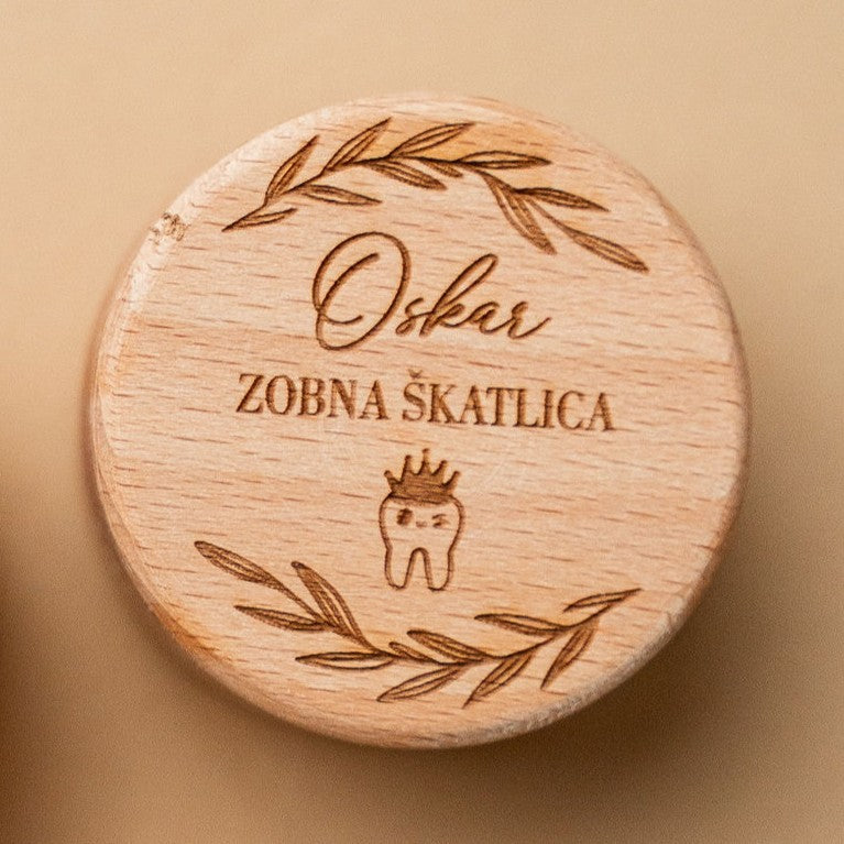 Lesena škatlica - prvi zobki